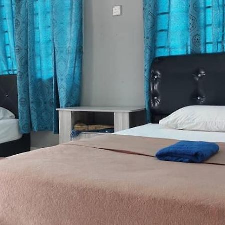 Sobey Laris Roomstay Iman Gmc Gua Musang Exterior photo