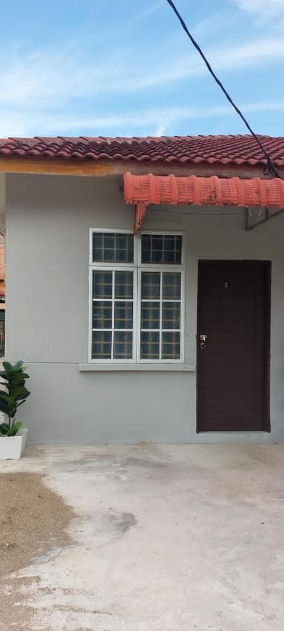 Sobey Laris Roomstay Iman Gmc Gua Musang Exterior photo