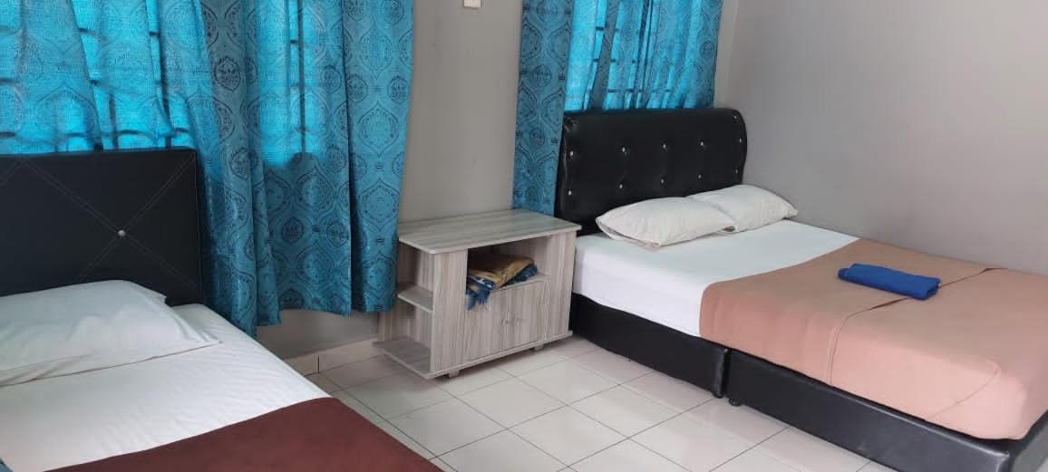 Sobey Laris Roomstay Iman Gmc Gua Musang Exterior photo